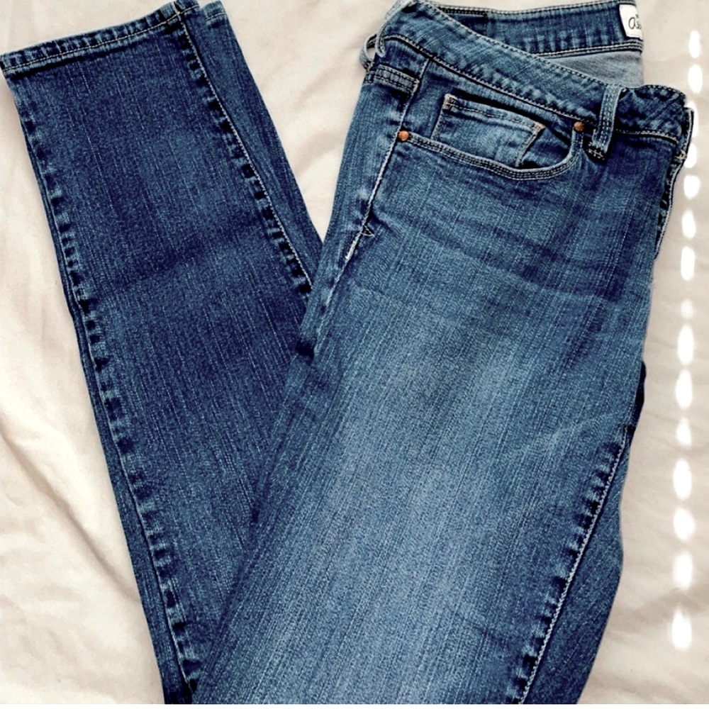 EUC! Aeropostale Ashley super skinny jeans size 7/8 short